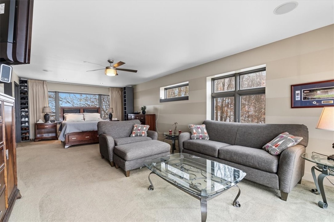 46 Windom Hill Pl