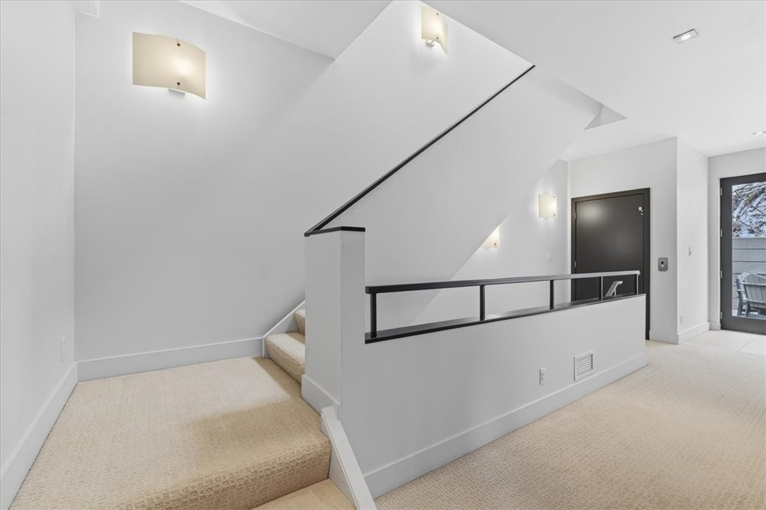 46 Windom Hill Pl
