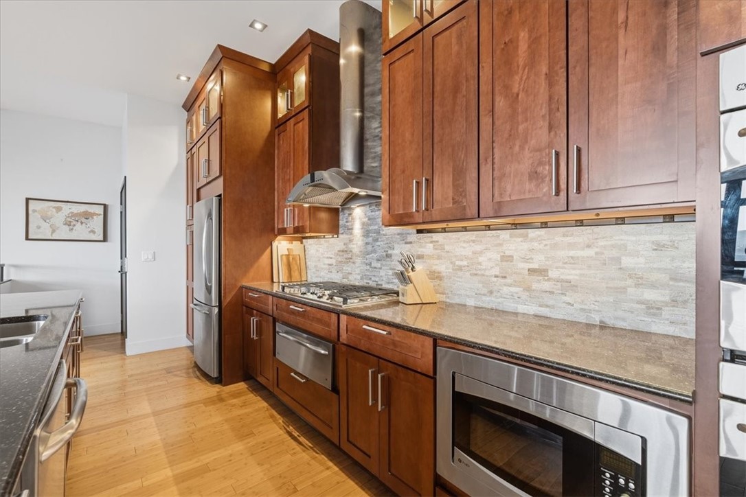 46 Windom Hill Pl