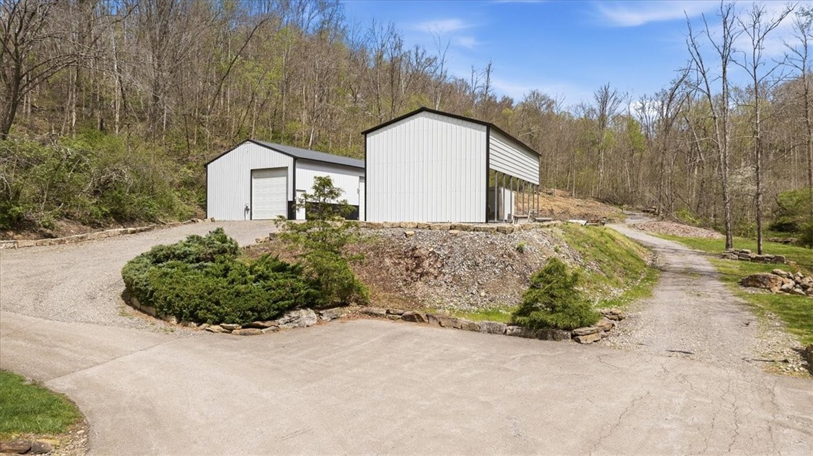 717 Little Creek Rd