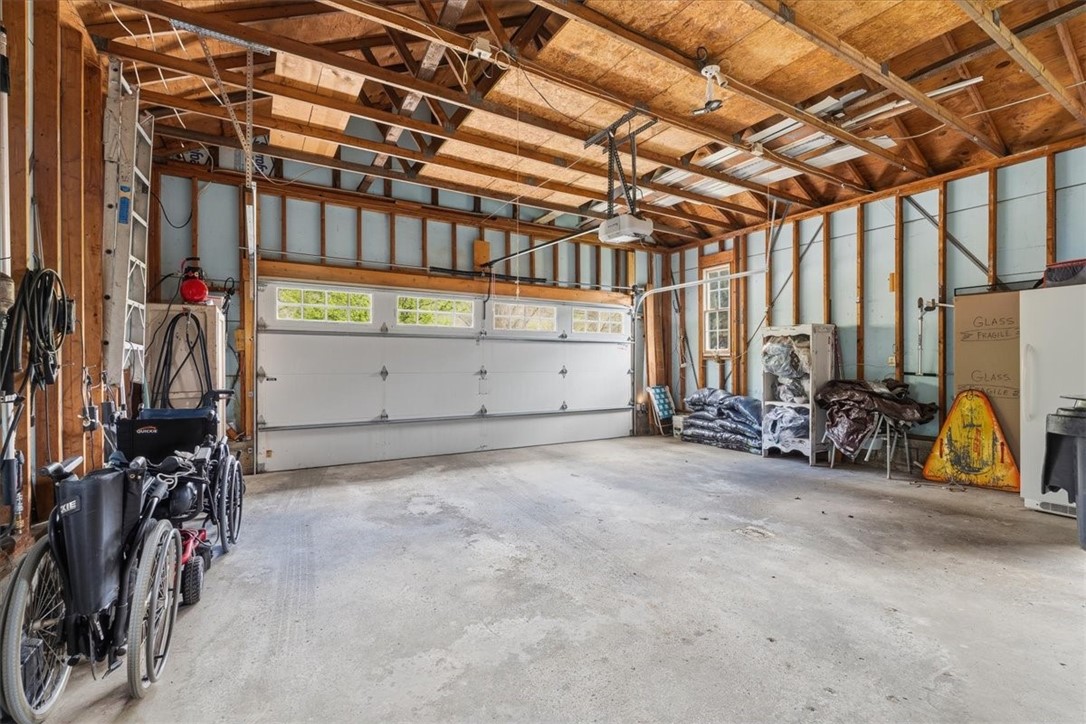 717 Little Creek Rd