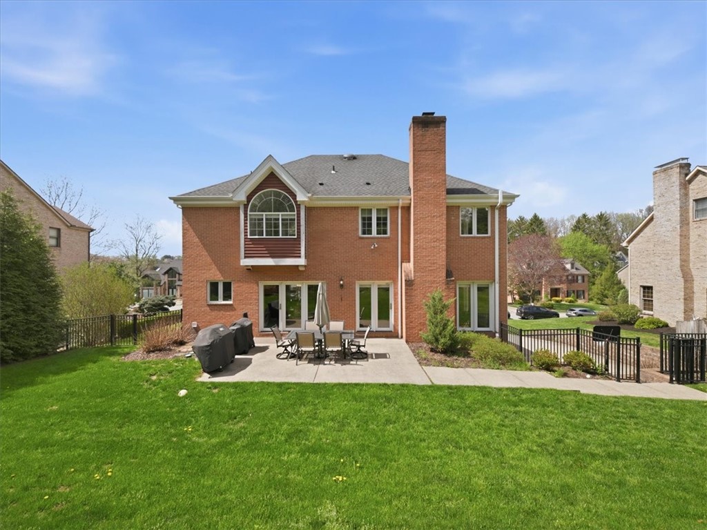 113 Foxwood Dr