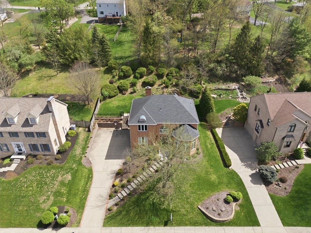 113 Foxwood Dr