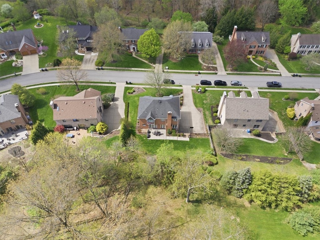 113 Foxwood Dr
