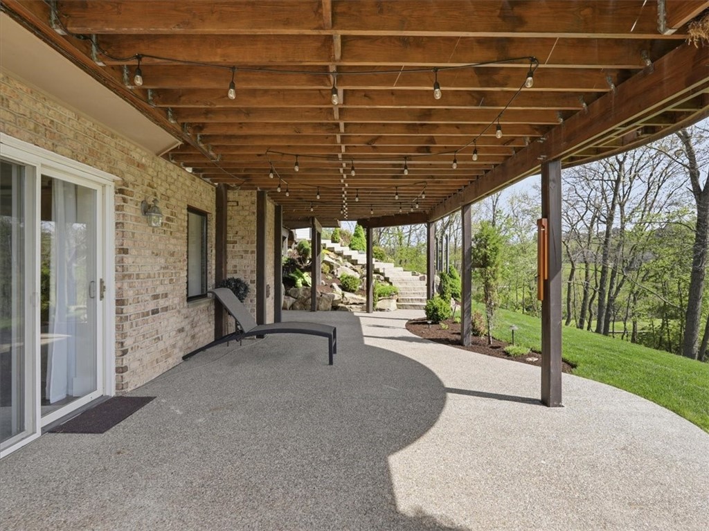 218 Chesapeake Dr