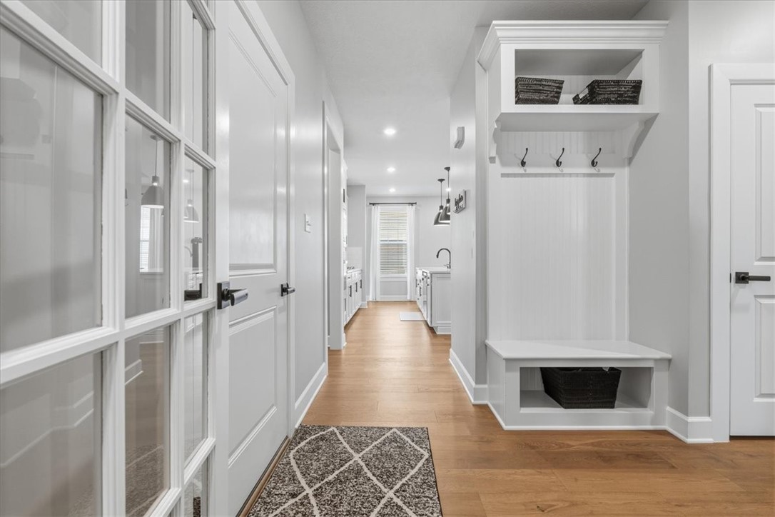 102 Curtis Dr