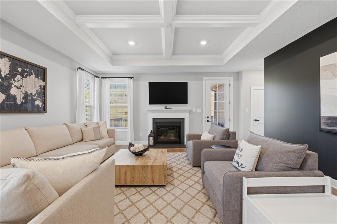 102 Curtis Dr