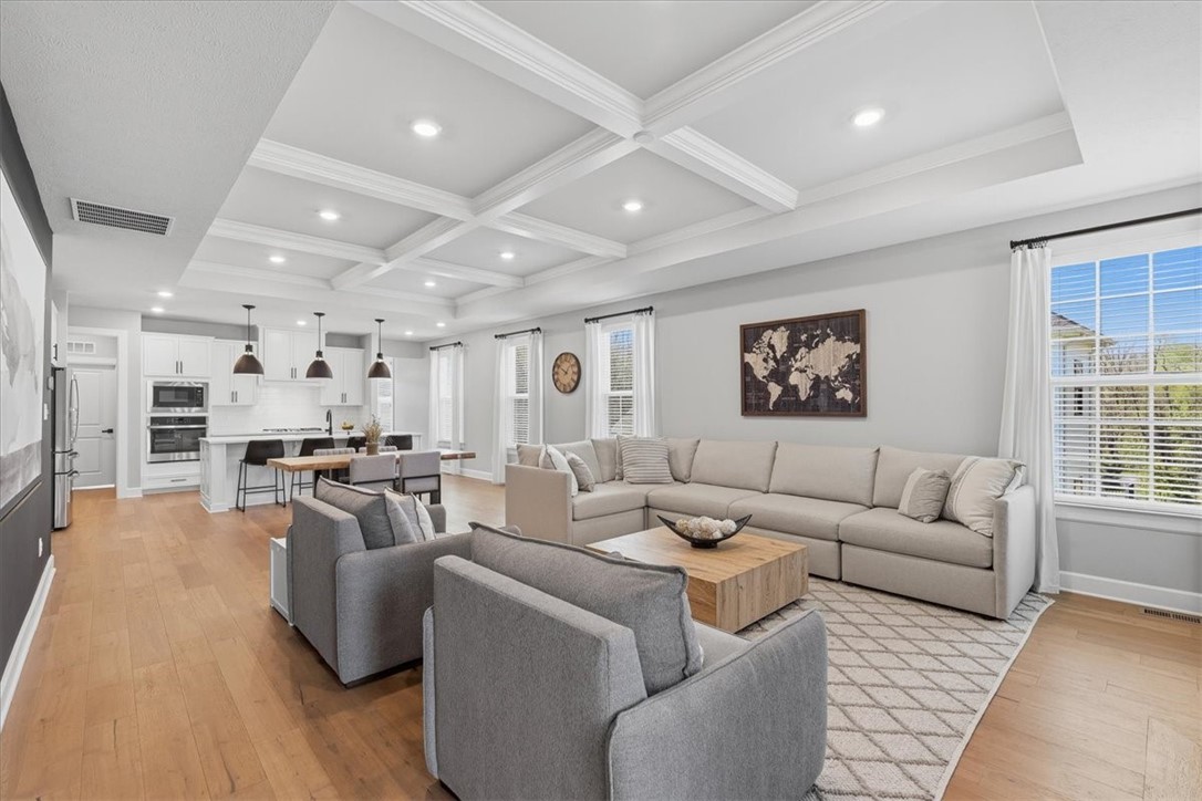 102 Curtis Dr