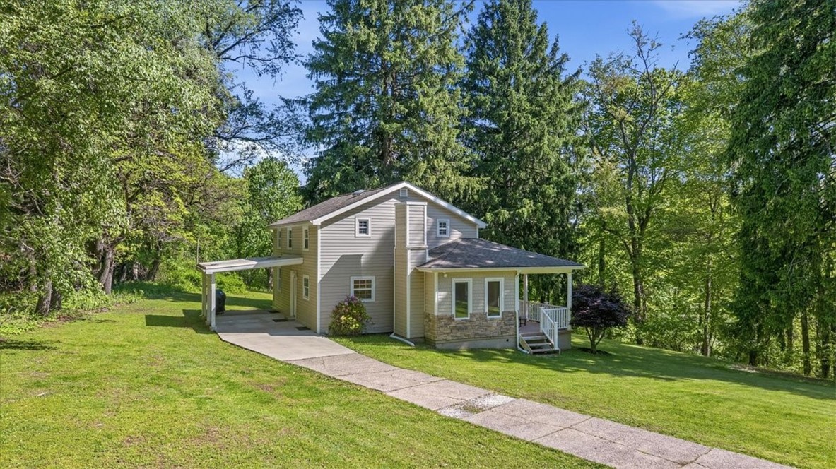 746 Crawford Rd
