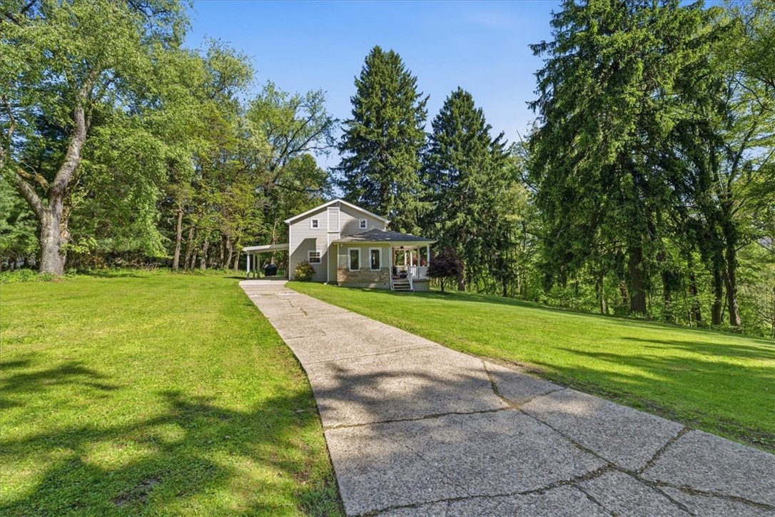 746 Crawford Rd