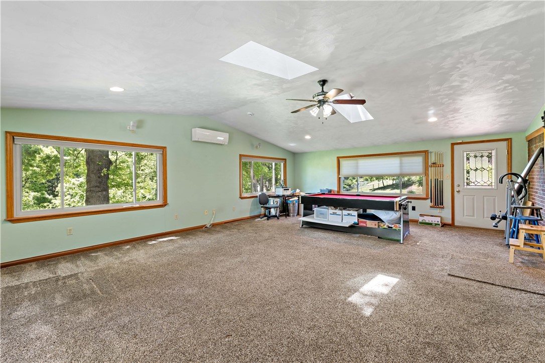 109 Elm Ln