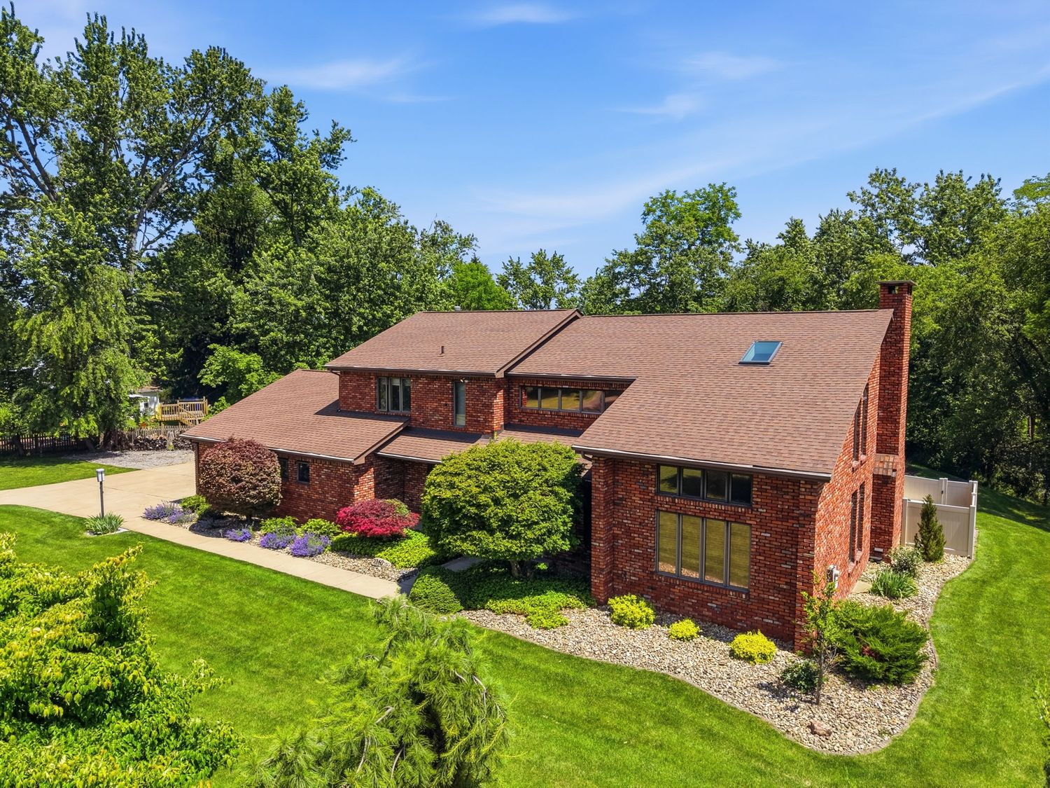 2360 West Gate DRIVE