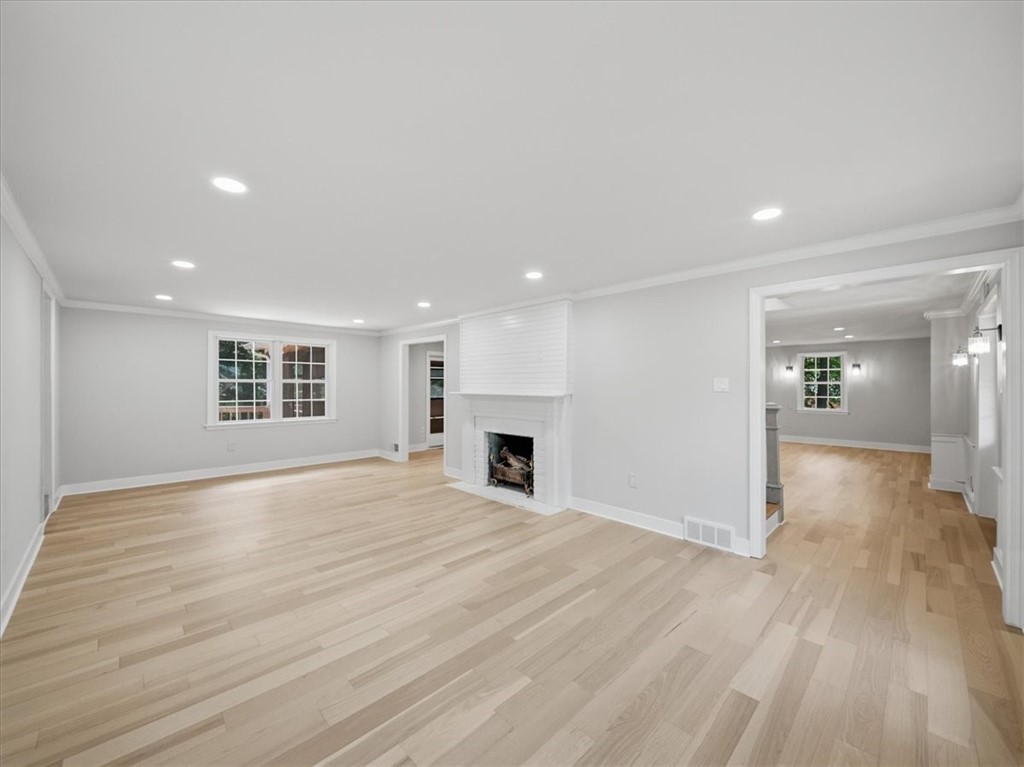 150 Maple Dr