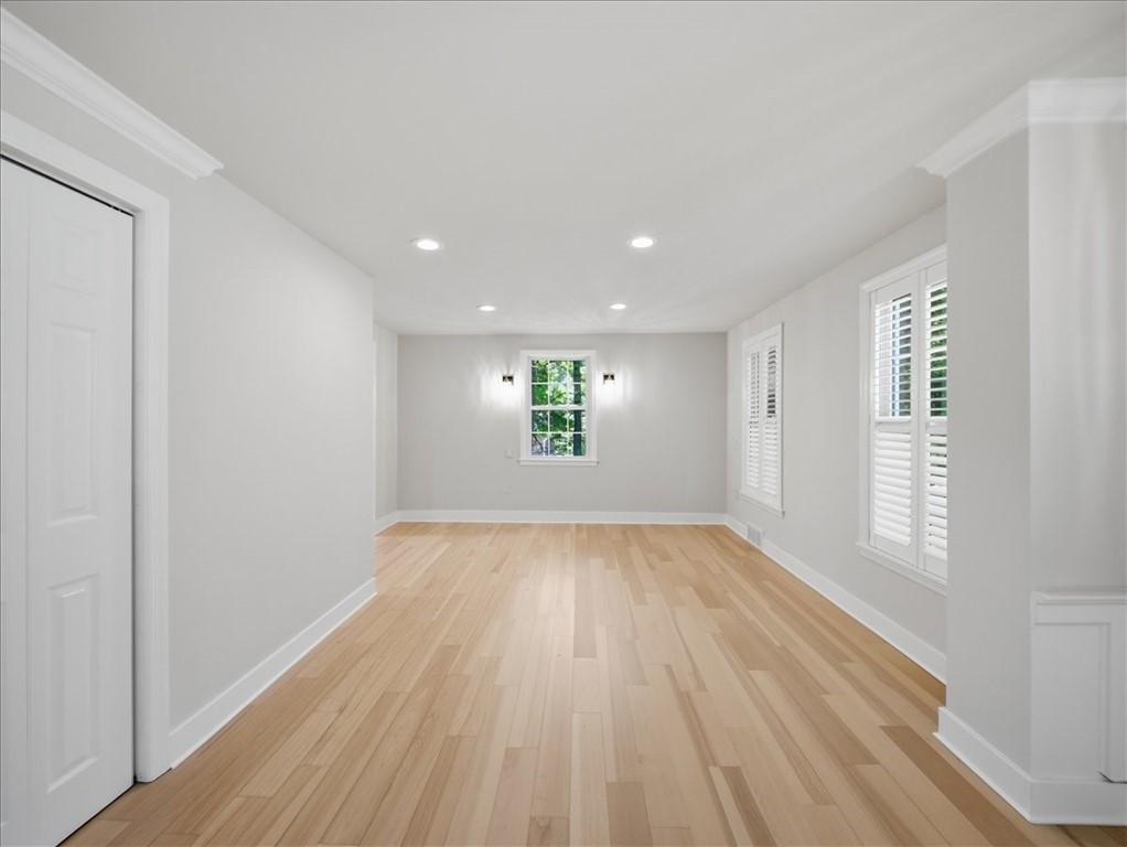 150 Maple Dr