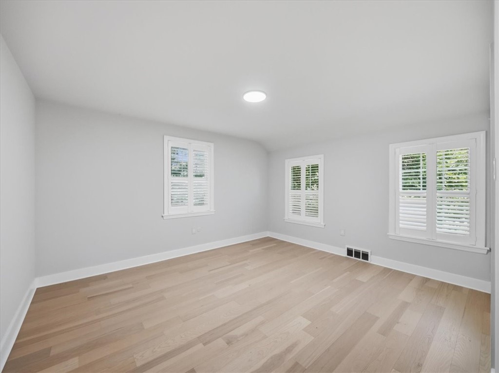 150 Maple Dr