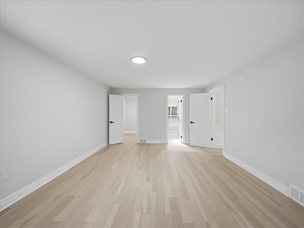150 Maple Dr