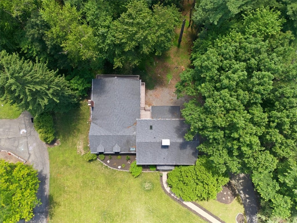 150 Maple Dr