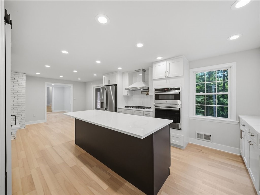 150 Maple Dr