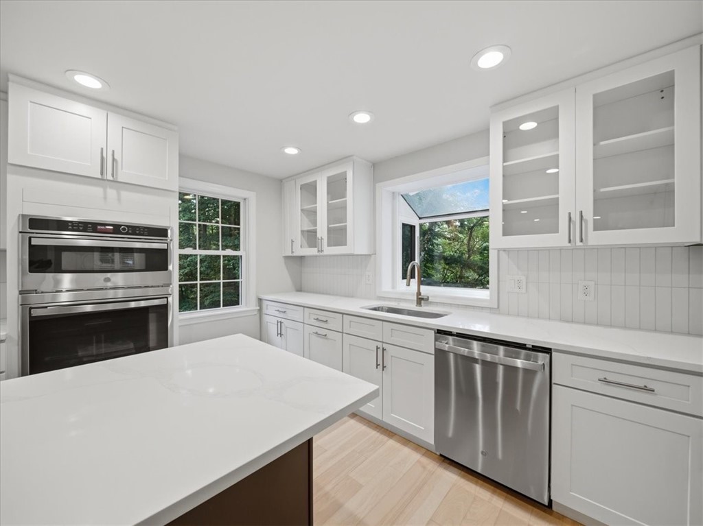 150 Maple Dr