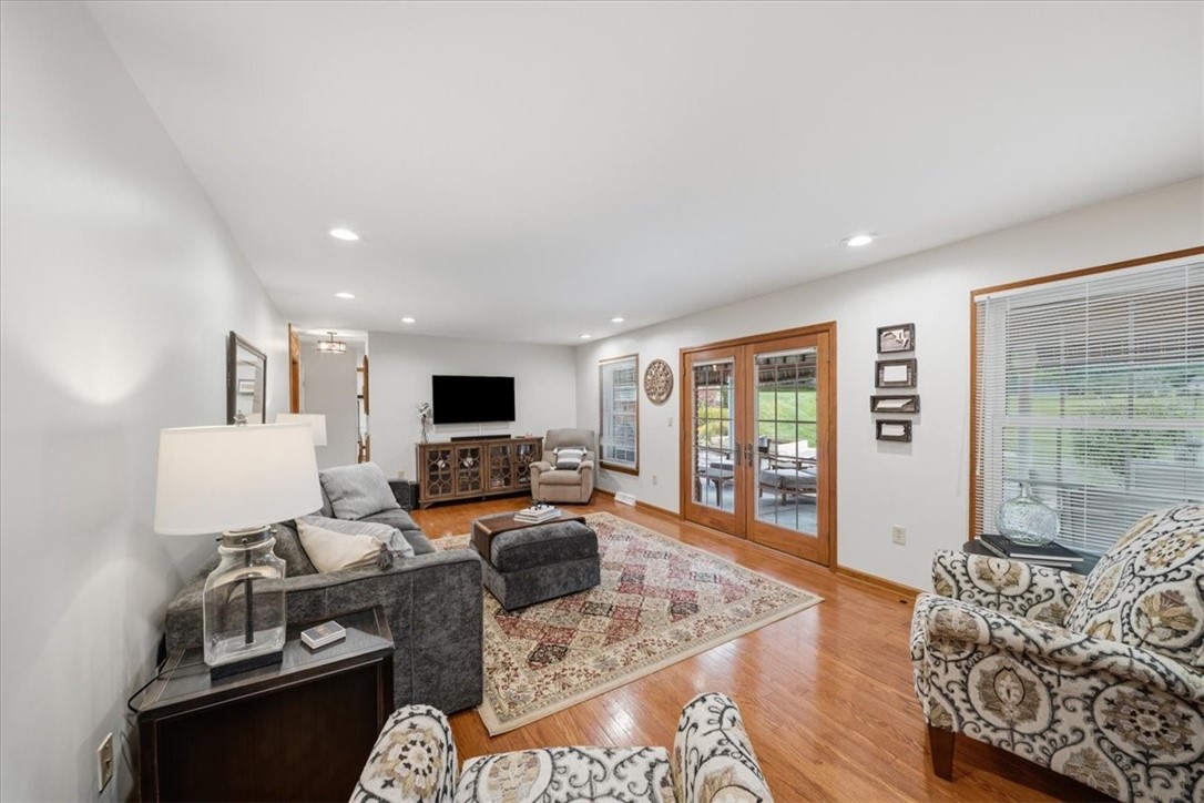 121 Northbrook Dr