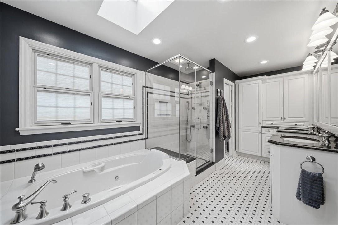 121 Northbrook Dr