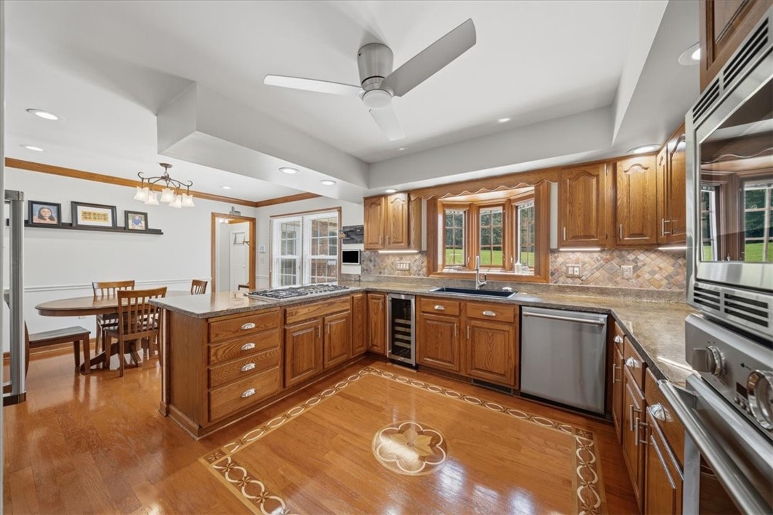 121 Northbrook Dr