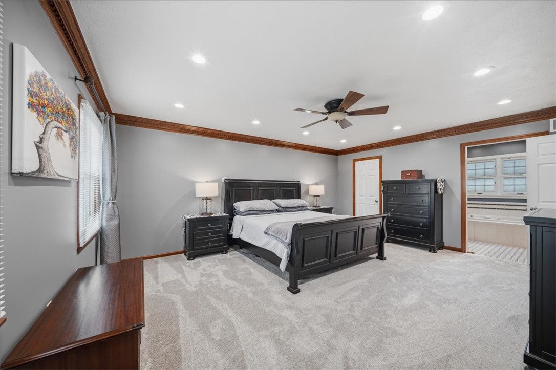 121 Northbrook Dr