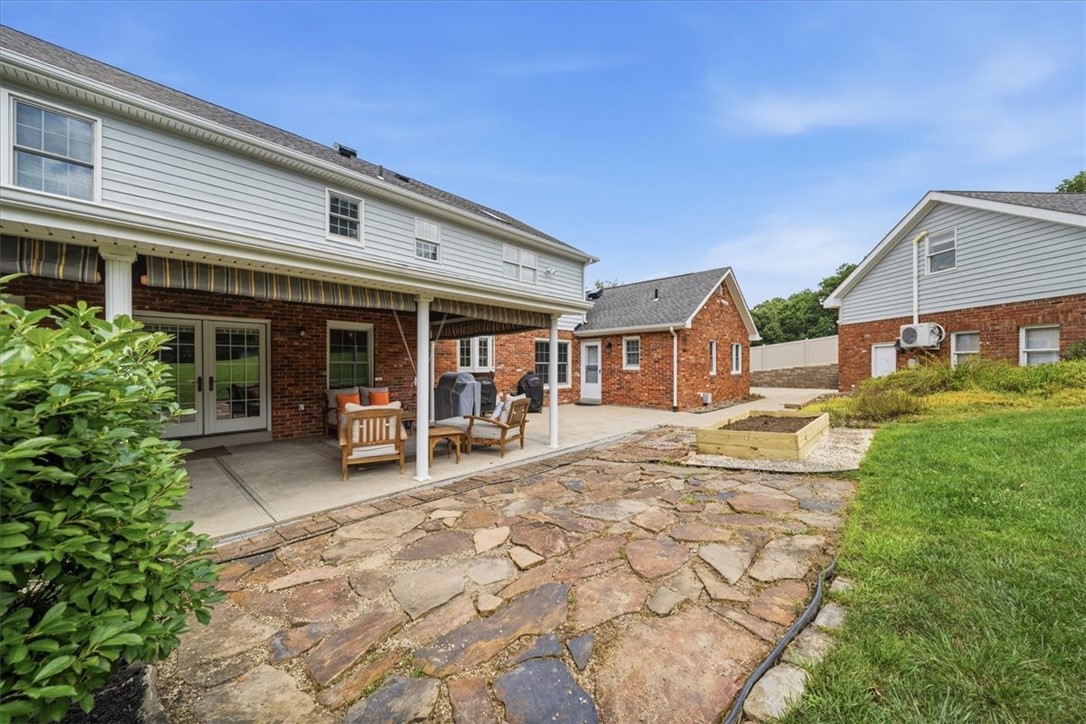 121 Northbrook Dr