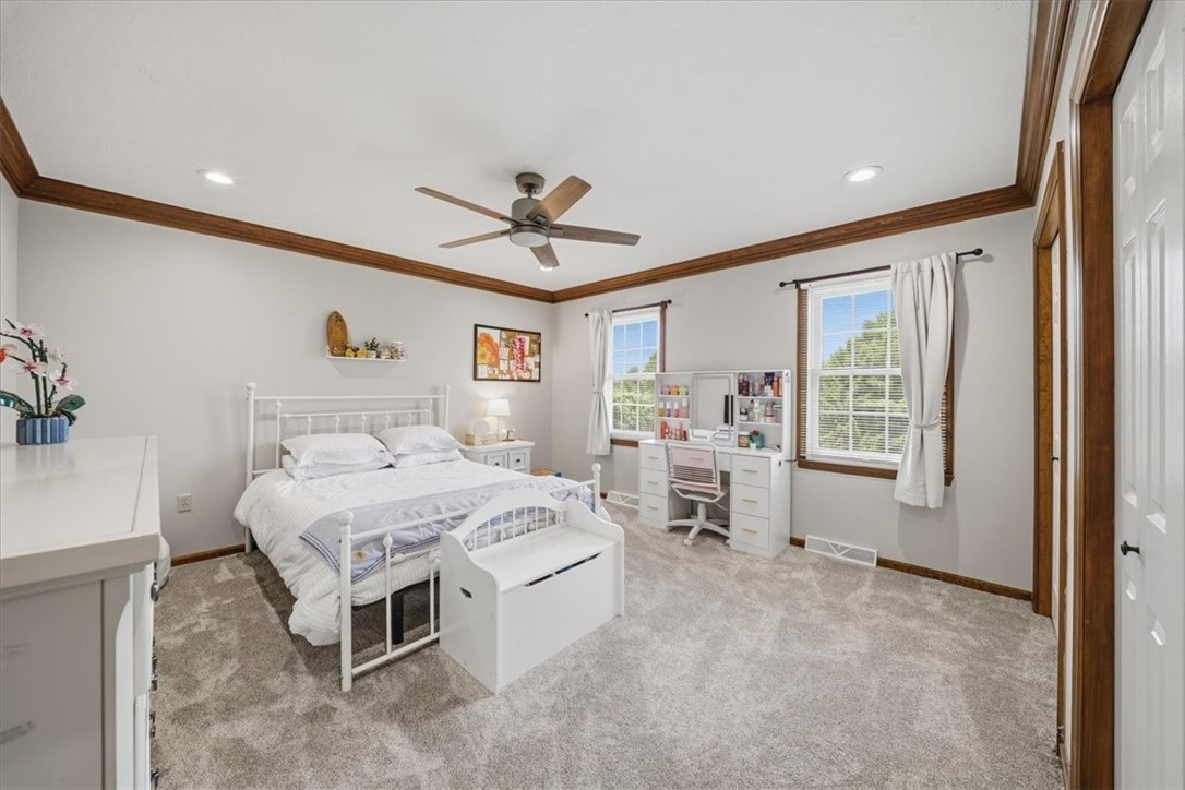 121 Northbrook Dr
