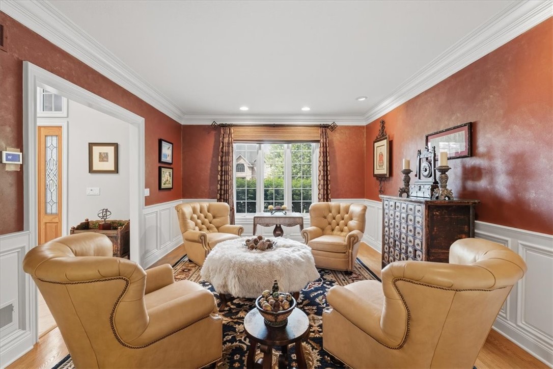 117 Lyndhurst Cir