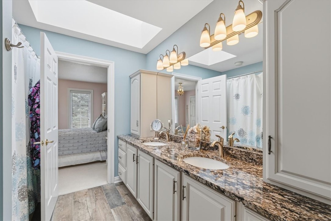 117 Lyndhurst Cir