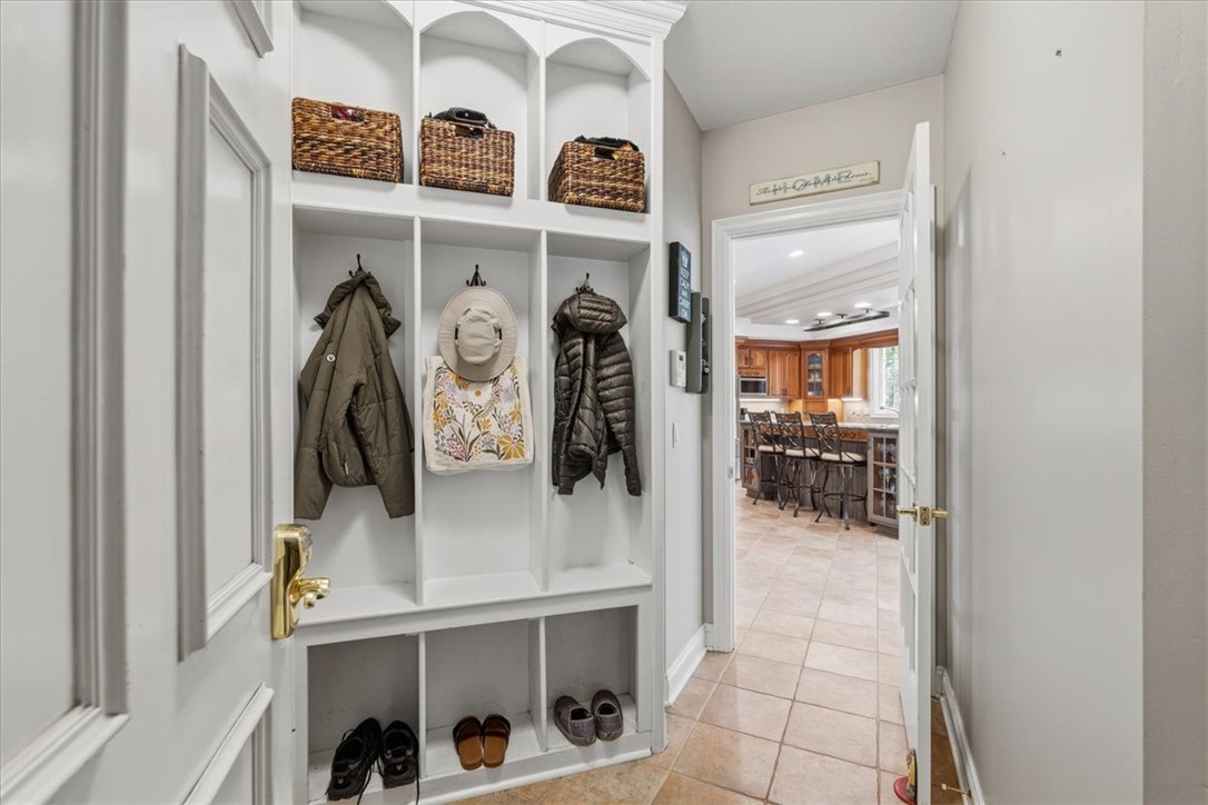 117 Lyndhurst Cir