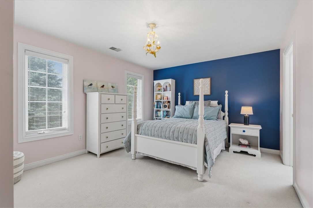 117 Lyndhurst Cir