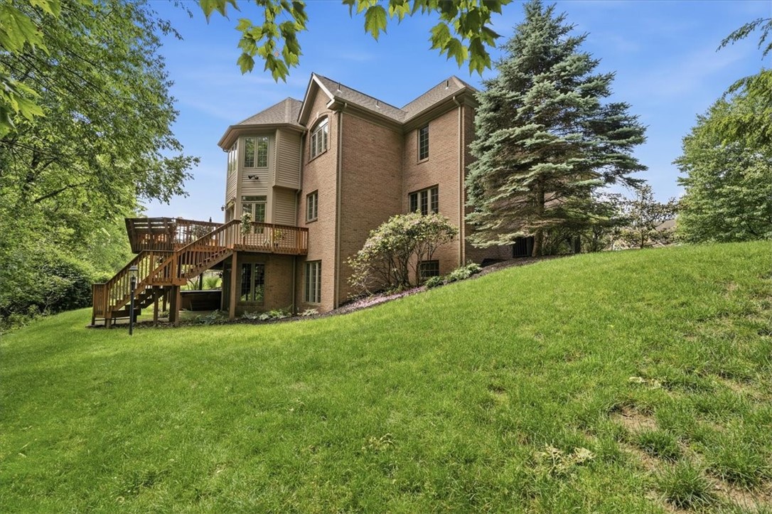 117 Lyndhurst Cir