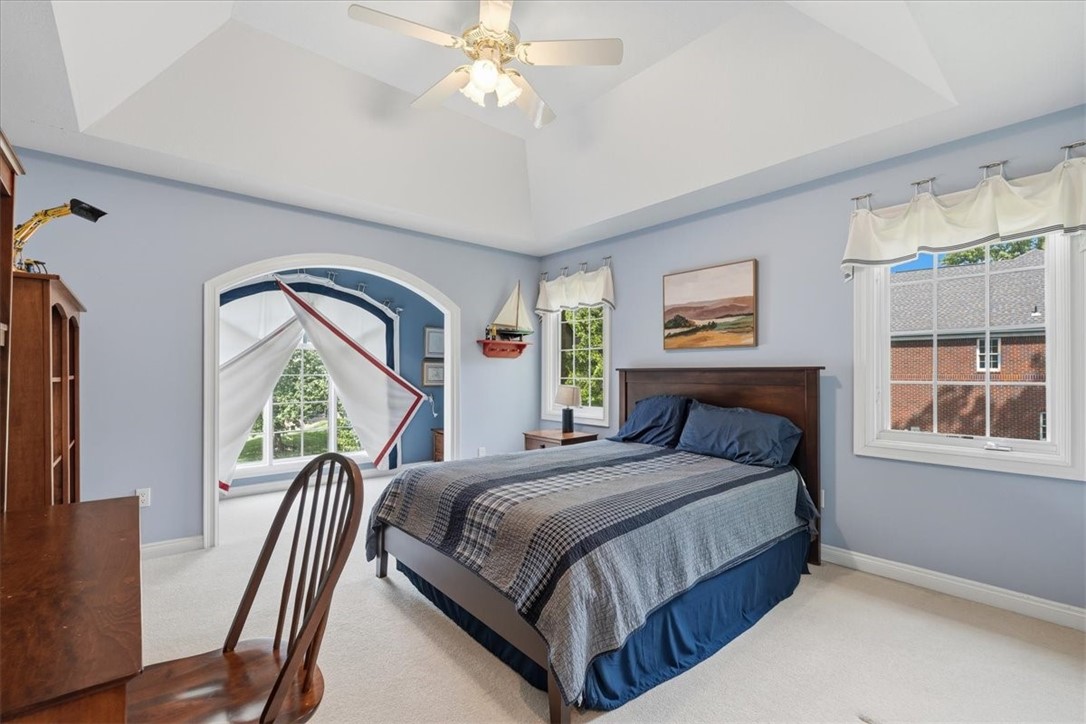 117 Lyndhurst Cir