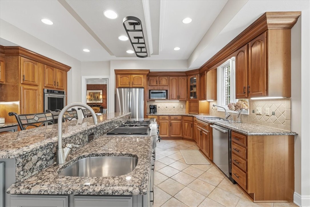 117 Lyndhurst Cir