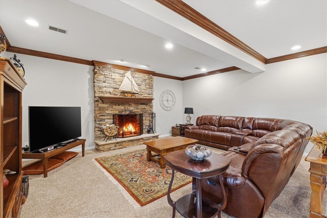 117 Lyndhurst Cir