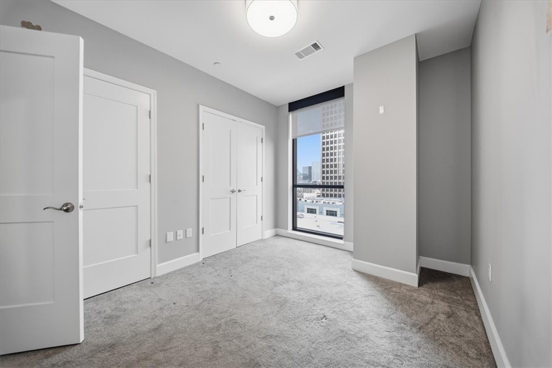 350 Oliver Ave 1101