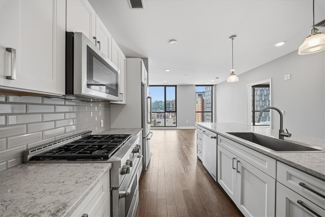 350 Oliver Ave 1101