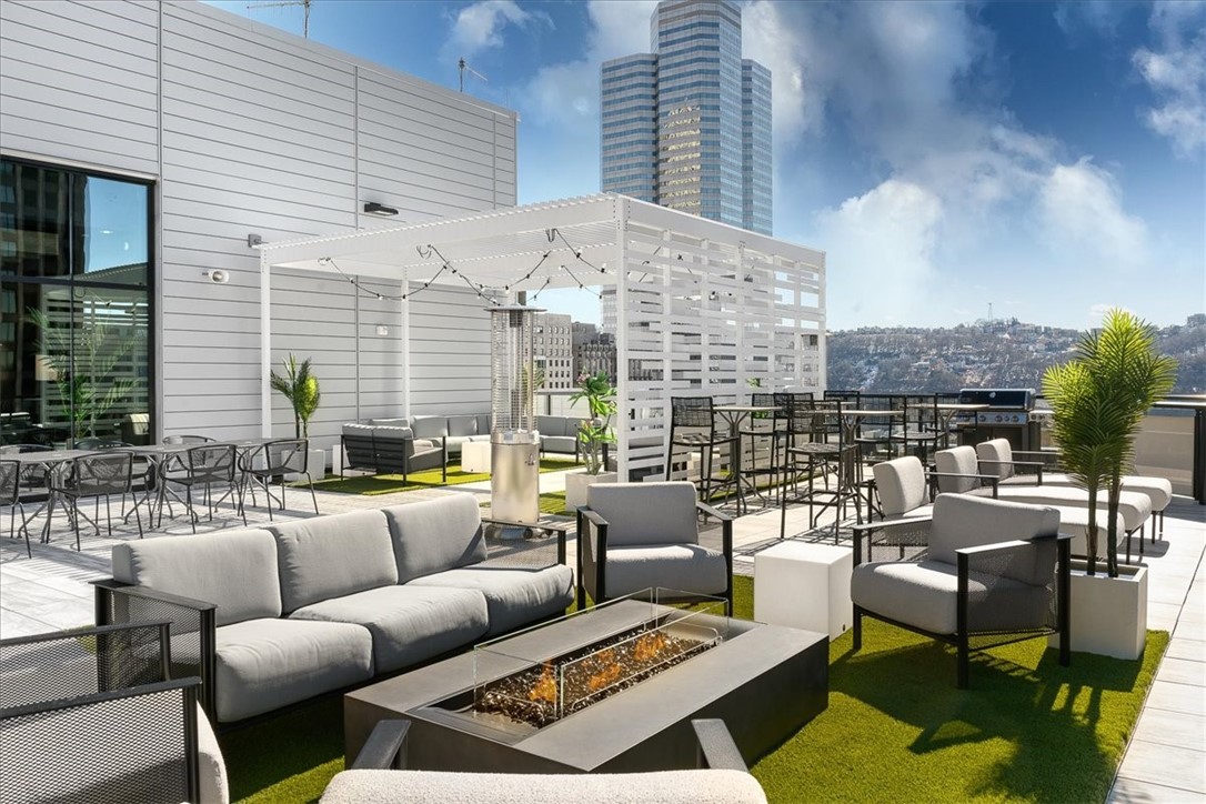 350 Oliver Ave 1101