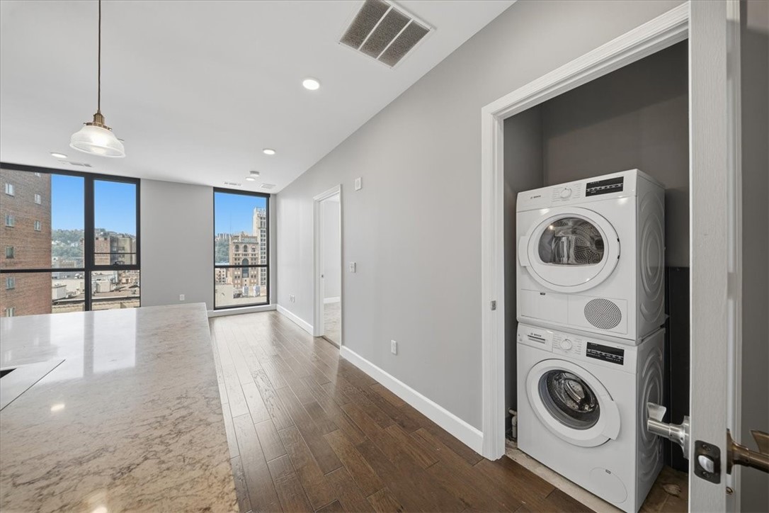 350 Oliver Ave 1101