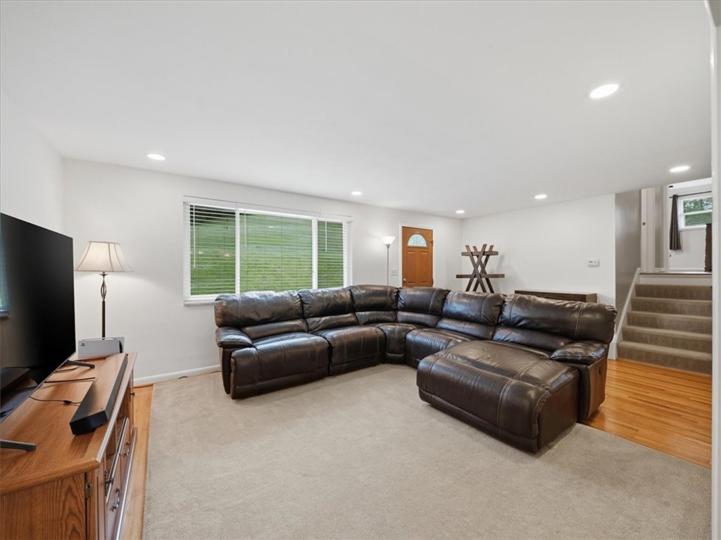 8424 Edwood Rd