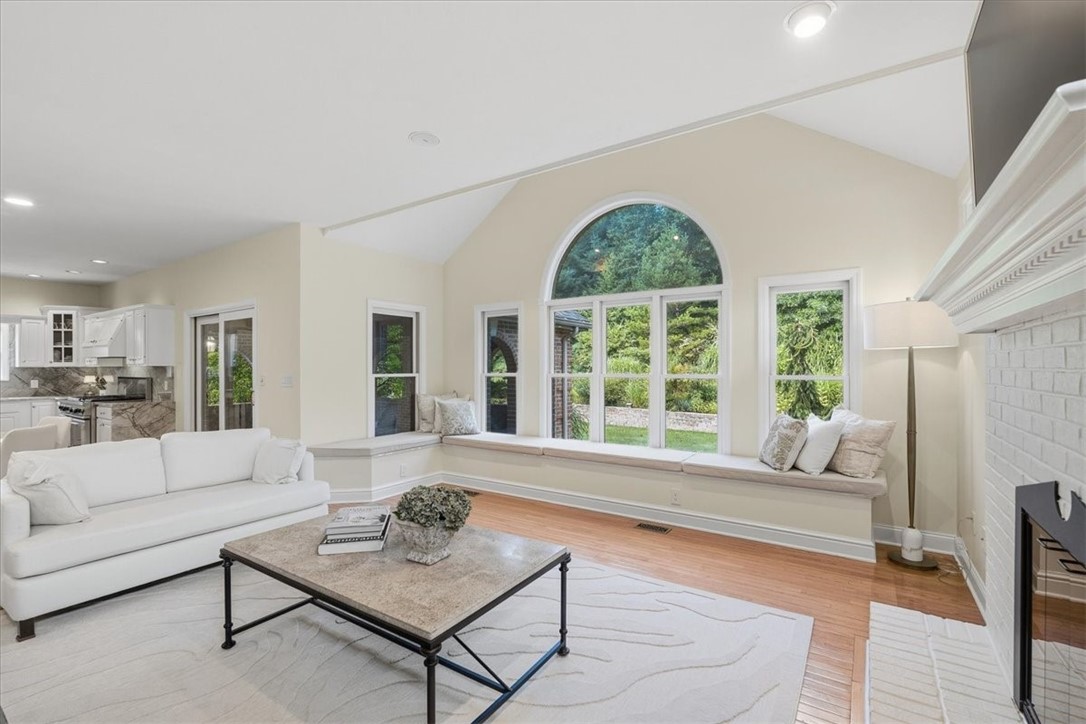 701 Placid Ct