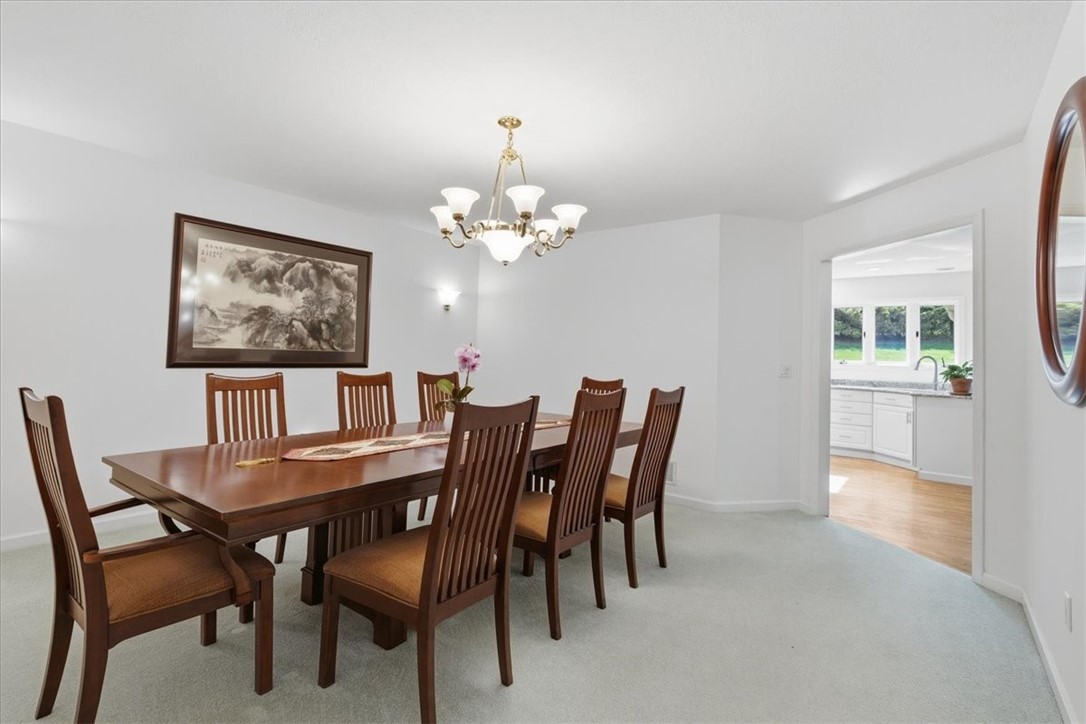 210 Reichold Rd