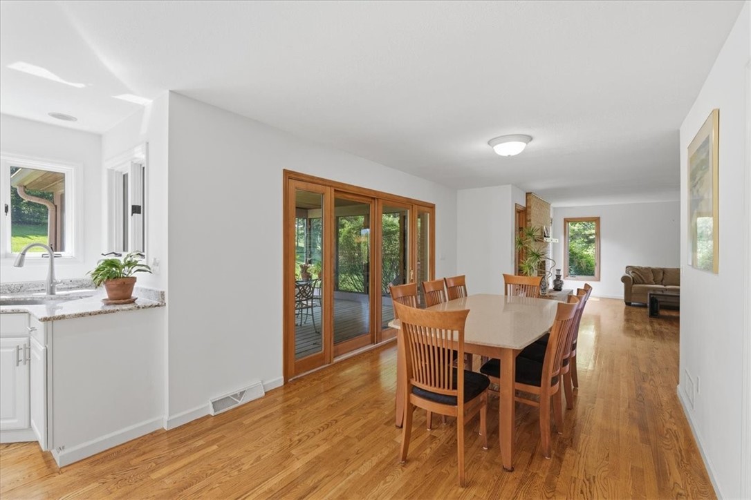 210 Reichold Rd