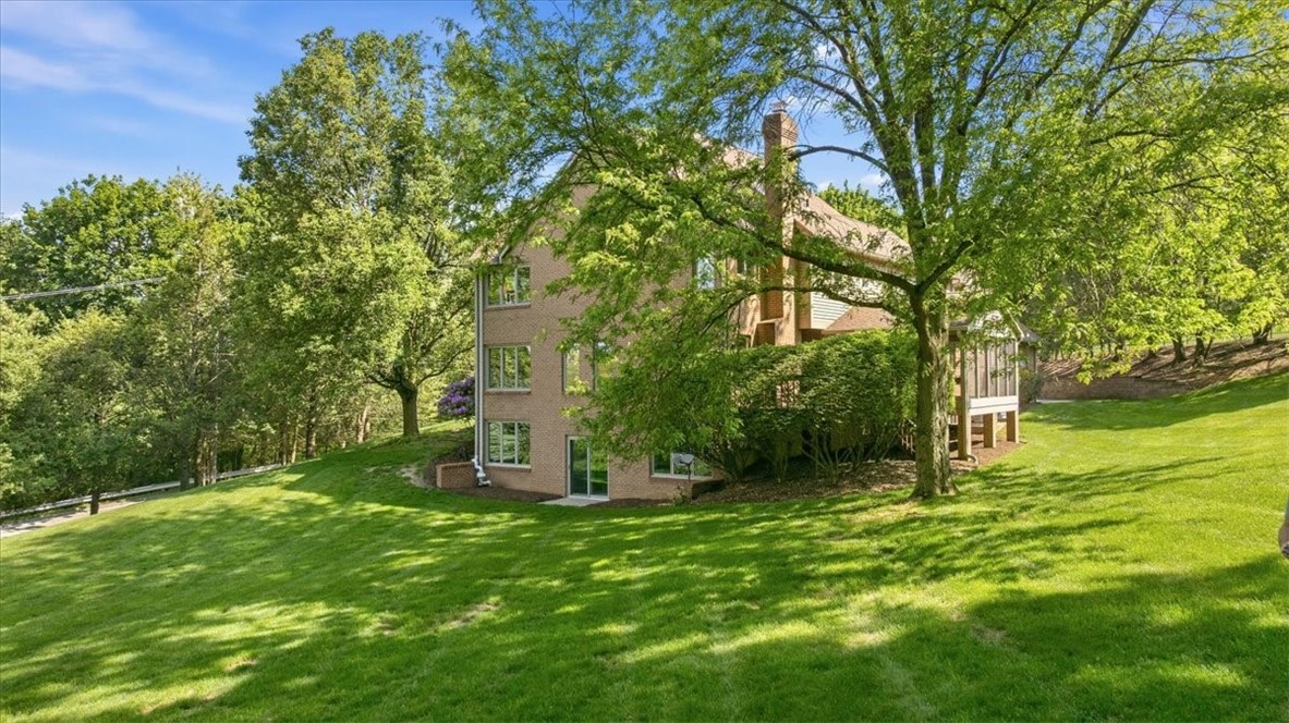 210 Reichold Rd
