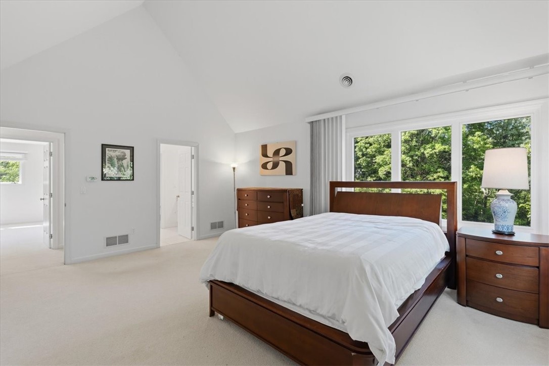 210 Reichold Rd