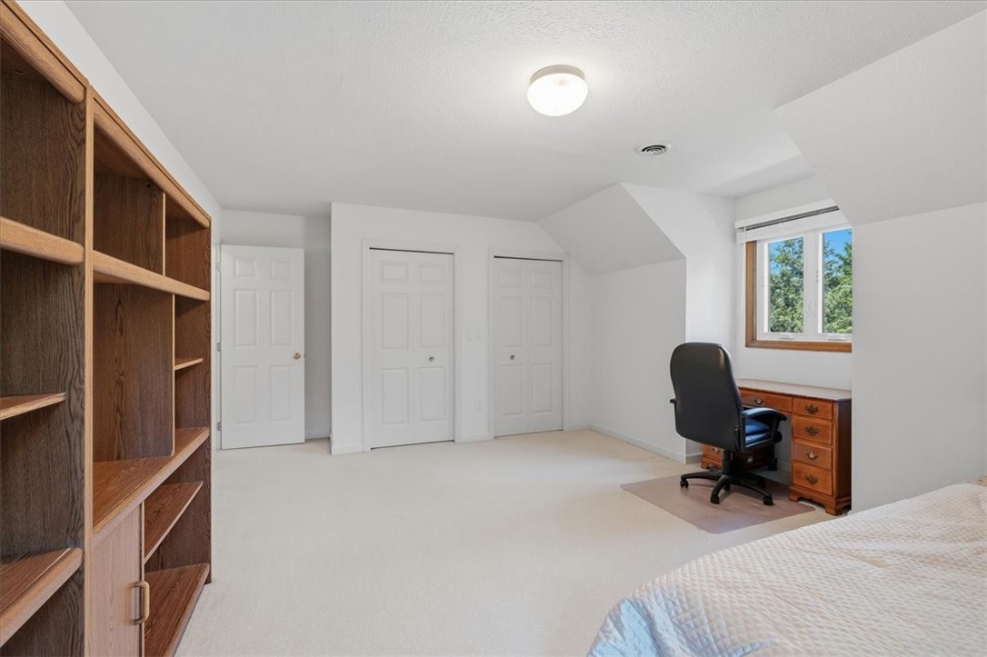210 Reichold Rd