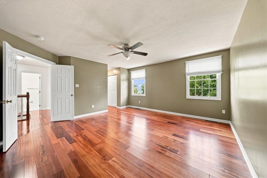 446 Crimson Dr