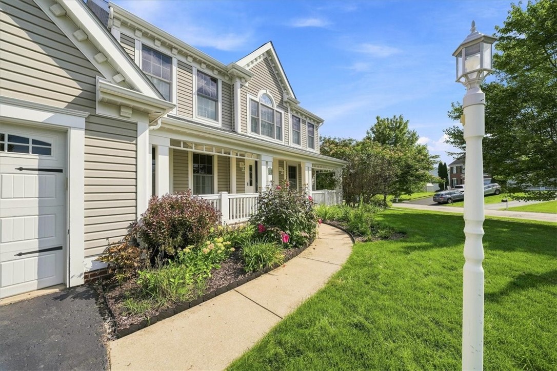 446 Crimson Dr